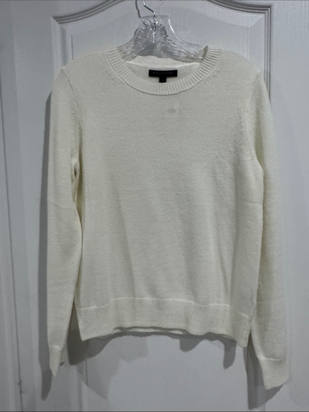 NWT - size small - Banana Republic Cream Crewneck Sweater
